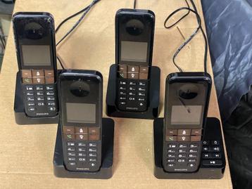 Téléphones sans fil Philips D455 Quattro 4