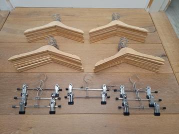 Kinderkleerhangers Set - 43 Stuks beschikbaar voor biedingen