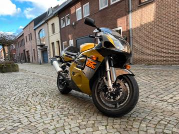 Suzuki GSXR 750 SRAD (96) onderdelen beschikbaar voor biedingen