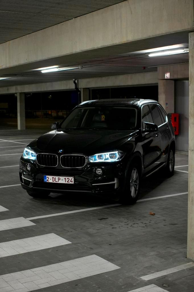 BMW X5 XDRİVE 25D 218HP FULL, Auto's, BMW, Particulier, X5, Android Auto, Diesel, Euro 6, SUV of Terreinwagen, Automaat, Zwart