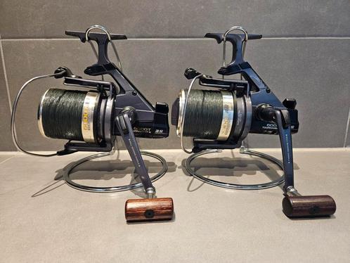 2 Daiwa Whisker Tournament 6000T, Watersport en Boten, Hengelsport | Karpervissen, Zo goed als nieuw, Ophalen of Verzenden