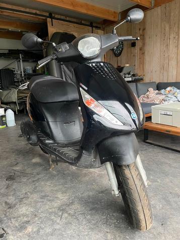 Piaggio zip A-klasse 2022 euro 5 beschikbaar voor biedingen