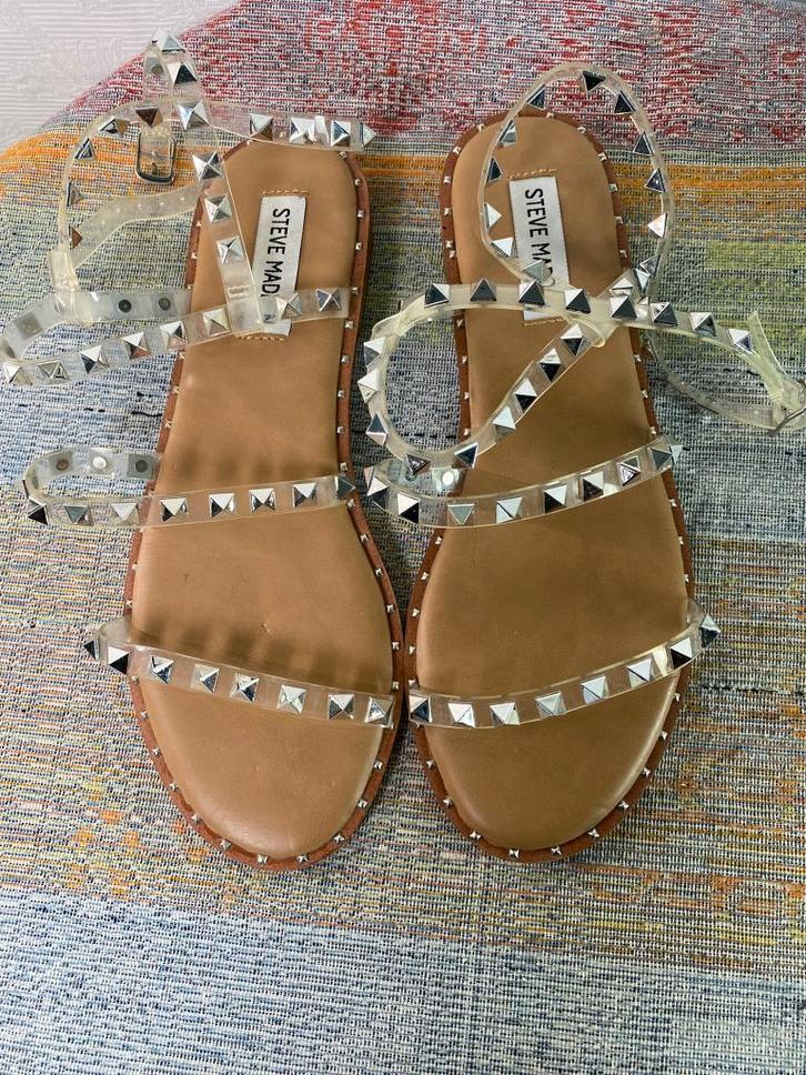 Steve Madden Travel Sandalen Clear Silver Studs Maat 38 Boho, Kleding | Dames, Schoenen, Zo goed als nieuw, Sandalen of Muiltjes