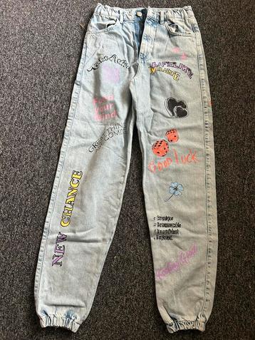 8 broeken, small size voor weggeefprijs beschikbaar voor biedingen