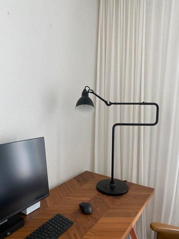 Lampe de bureau design Lampe Gras Dcw noire