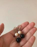 Oorbellen met zwarte en witte parel, Ophalen, Overige materialen, Hangers, Wit