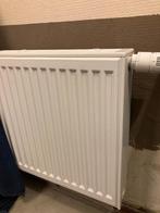 Radiateur Stelrad neuf 50 x 50 x 22 - 747W, Ophalen, Zo goed als nieuw, 500 tot 800 watt, Radiator