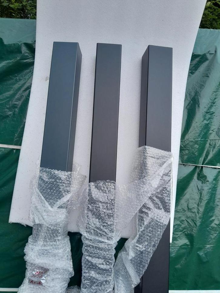 Poteau  tube  gris anthracite 7016., Tuin en Terras, Gaas en Draad, Zo goed als nieuw