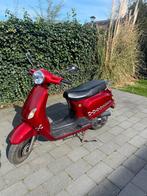 scooter venesi b klasse +-5200km bouwjaar 2017, Fietsen en Brommers, Ophalen of Verzenden, Venesi, Klasse B (45 km/u), Zo goed als nieuw