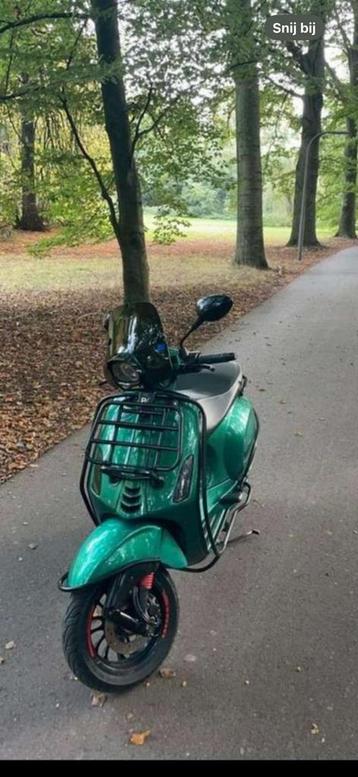 Vespa sprint full option, Fietsen en Brommers, Scooters | Vespa, Ophalen, Zo goed als nieuw