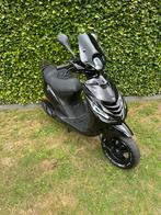 Zip piaggio, Fietsen en Brommers, Ophalen, Zo goed als nieuw, Zip