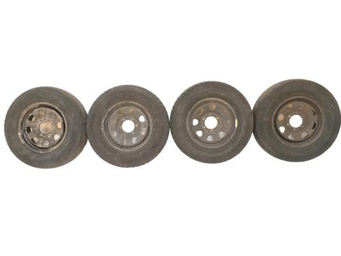 Pneus Nissan Patrol III 260, Auto-onderdelen, Overige Auto-onderdelen, Nissan, Gebruikt, Ophalen of Verzenden