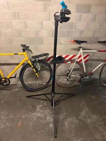 Btwin 500 montagesteun beschikbaar voor biedingen