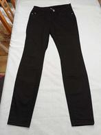 Zwarte jeansbroek van C&A maat 36, Kleding | Dames, Broeken en Pantalons, Gedragen, C&A, Lang, Ophalen of Verzenden