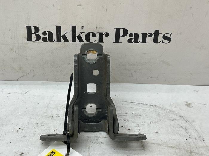 Charnière porte avant droite d'un Dodge RAM, Autos : Pièces & Accessoires, Autres pièces automobiles, Dodge, Utilisé, 3 mois de garantie