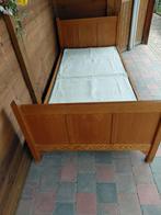 Eenpersoonsbed, Ophalen, Hout