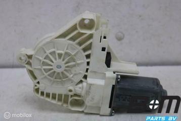 Raammotor linksvoor Audi Q3 8U 8K0959801B beschikbaar voor biedingen