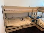 2 identieke houten stapelbedden 90x200 mét matrassen, Kinderen en Baby's, Kinderkamer | Stapelbedden en Hoogslapers, Ophalen, Zo goed als nieuw