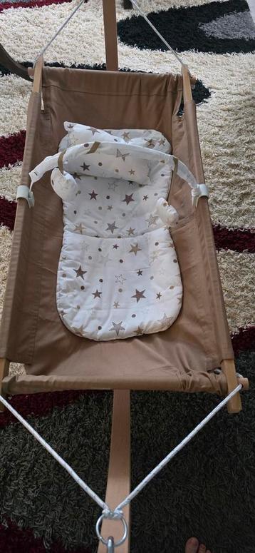 Ergonomische babyschommel  beschikbaar voor biedingen