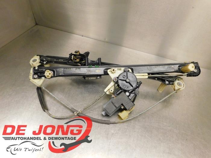 Ruitmechaniek 4Deurs links-voor van een Landrover Range Rove, Auto-onderdelen, Ruiten en Toebehoren, Land Rover, Gebruikt, 3 maanden garantie