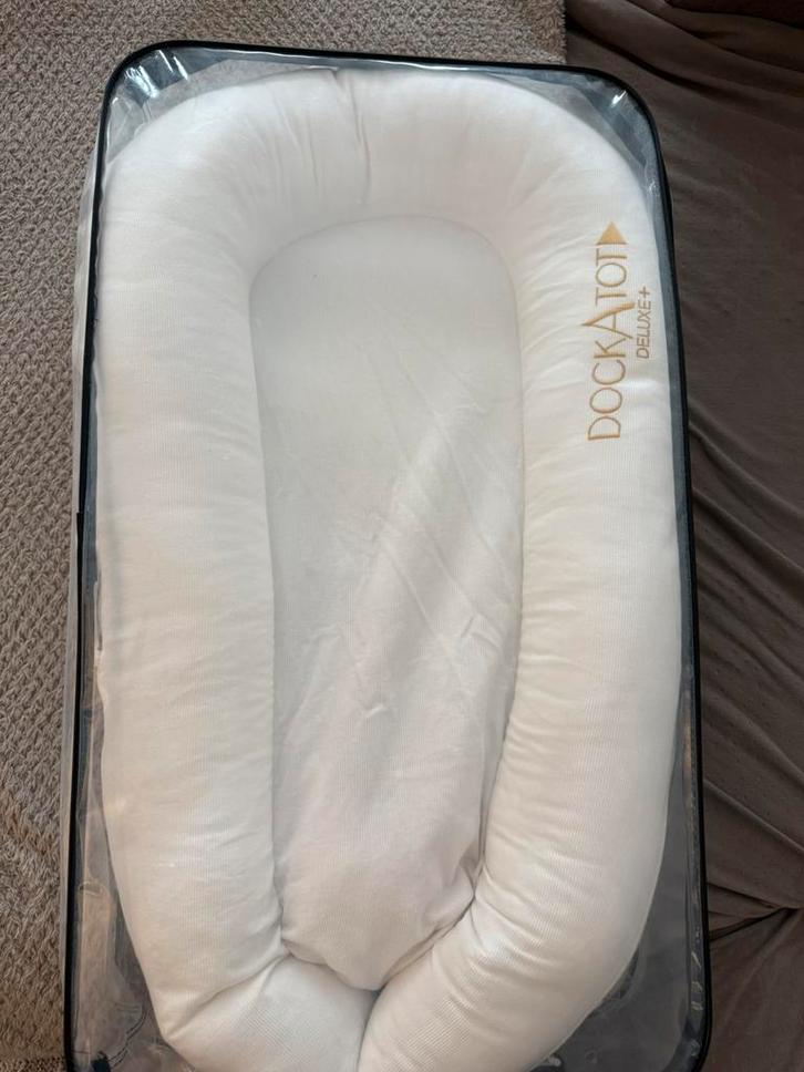 DockATot Deluxe+ Baby Mandje - Zo Goed Als Nieuw!, Enfants & Bébés, Produits pour enfants, Comme neuf, Enlèvement