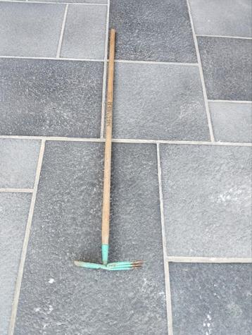 Tuingereedschap beschikbaar voor biedingen