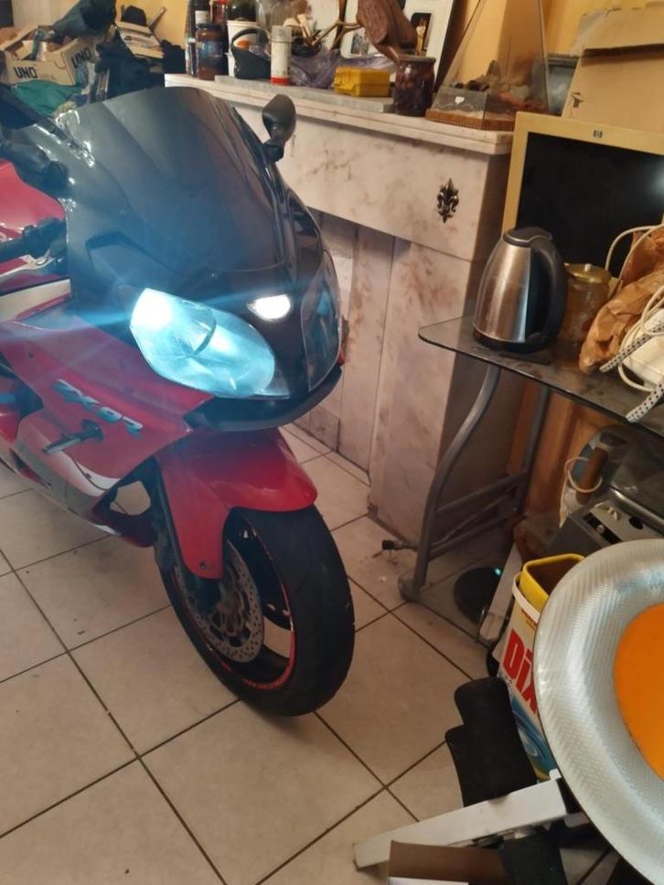 Kawazaki ZX 9R Ninja 900cc année 2000 CTOK, Motoren, Motoren | Kawasaki, Particulier, Super Sport, meer dan 35 kW, 4 cilinders