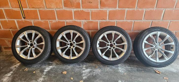 Audi A5 velgen met Nokian winterbanden, Auto-onderdelen, Banden en Velgen, Velg(en), Winterbanden, 18 inch, 245 mm, Personenwagen