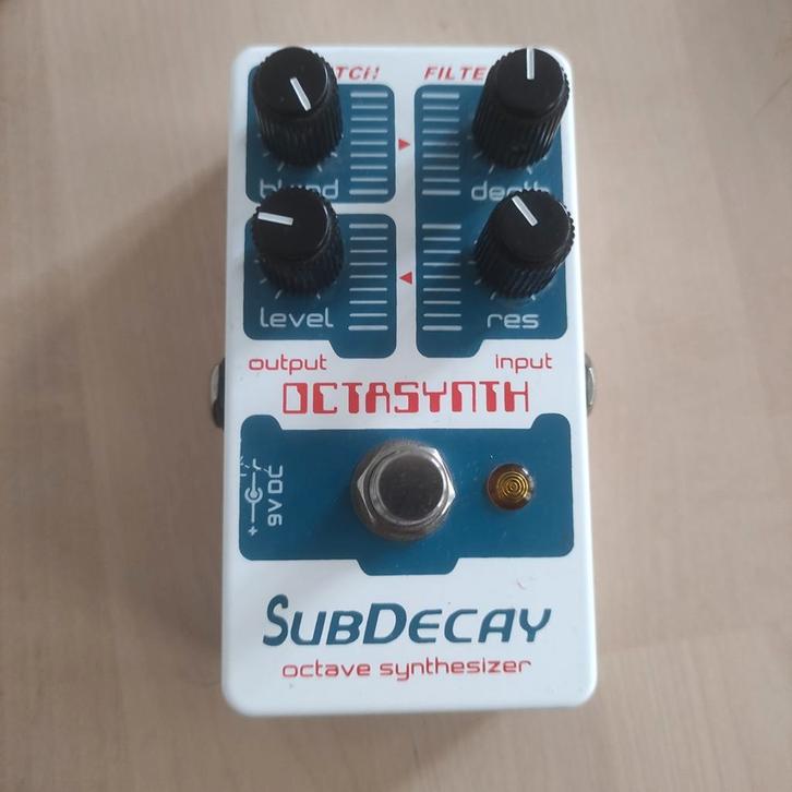 Octasynth SubDecay - gitaareffect, Muziek en Instrumenten, Effecten, Zo goed als nieuw, Ophalen