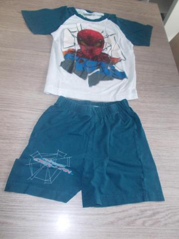 B - Pyjama été Spiderman (H&M) taille 104