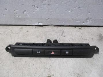 ALARMLICHTEN SCHAKELAAR S-type (X200) (2r83-11b650-ac) beschikbaar voor biedingen