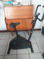 DECATHLON HOMETRAIN/KAN WORDEN GEBRUIKT/DOE EEN BOD, Sport en Fitness, Fitnessmaterialen, Ophalen