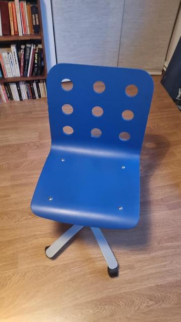 Bureaustoel beschikbaar voor biedingen