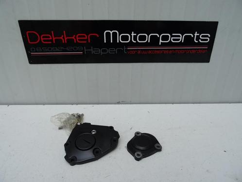 2x Rechter Blokdeksel / Blok deksel Yamaha YZF R1 2007-2008, Motoren, Onderdelen | Merk-onafhankelijk, Gebruikt, Ophalen of Verzenden