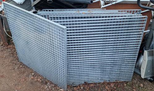 Set van 8 gegalvaniseerde roosters, Doe-het-zelf en Bouw, Metalen, Gebruikt, IJzer, Ophalen