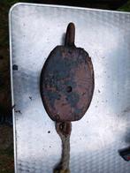 oude grote houten katrol.  15 euro, Ophalen of Verzenden