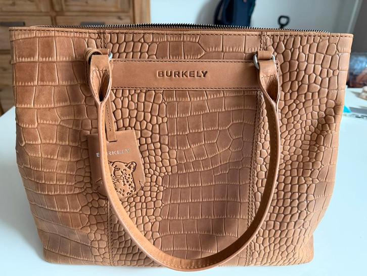 Handtas Burkely, Handtassen en Accessoires, Tassen | Damestassen, Nieuw, Handtas, Bruin, Ophalen