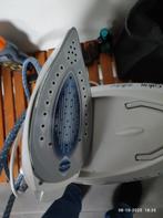 Stoomstrijkijzer, Elektronische apparatuur, Strijkijzers en Strijkplanken, Ophalen, Zo goed als nieuw, Strijkijzer met snoer