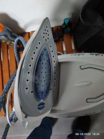 Stoomstrijkijzers beschikbaar voor biedingen