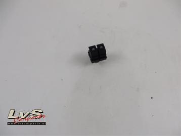 Elektrisch Raam Schakelaar van een Volkswagen Golf beschikbaar voor biedingen