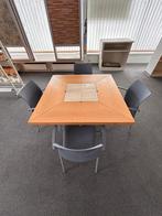 Uitklapbare designtafel met 4 stoelen, Huis en Inrichting, Tafels | Eettafels, Ophalen