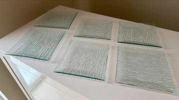 6 assiettes carrées en verre texturé – moderne et élégant beschikbaar voor biedingen