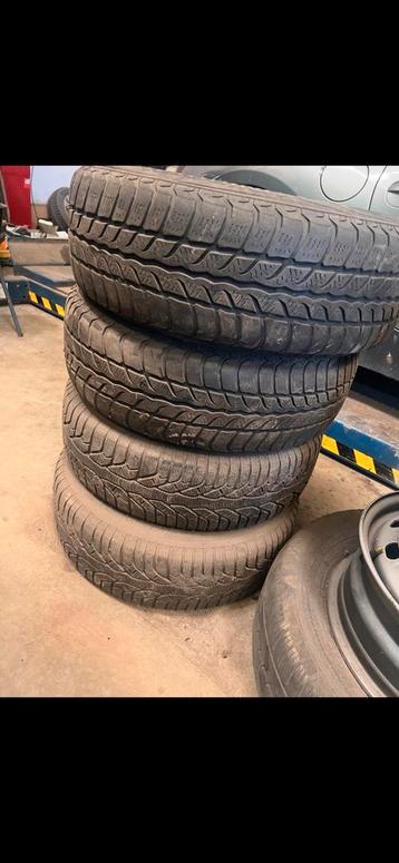 Pneus hiver golf4 uniroyal 15´´ beschikbaar voor biedingen