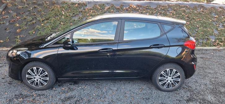 Ford fiesta 1.1 benzine bj 2018 112000km met schade, Auto's, Ford, Te koop, ABS, Airbags, Airconditioning, Bluetooth, Boordcomputer