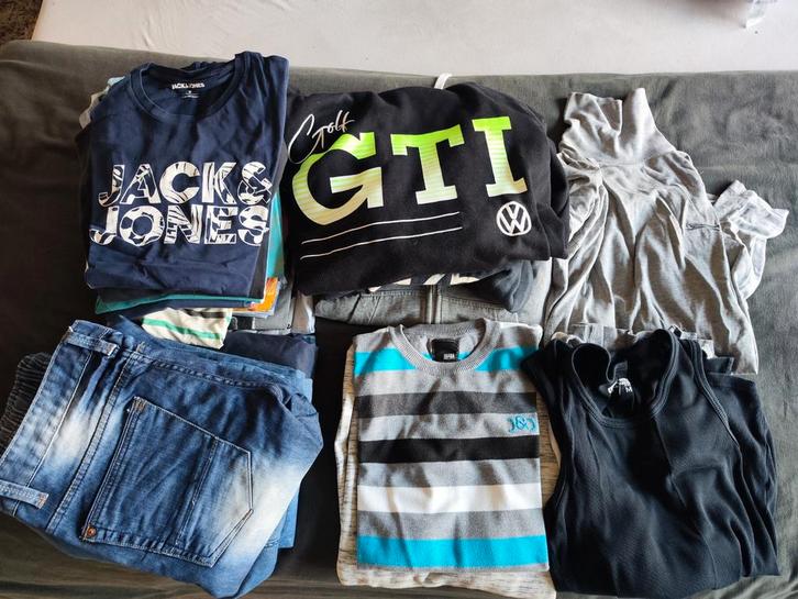 Lot kledij (shirts,lange broeken,pulls,gilets), Kleding | Heren, T-shirts, Ophalen