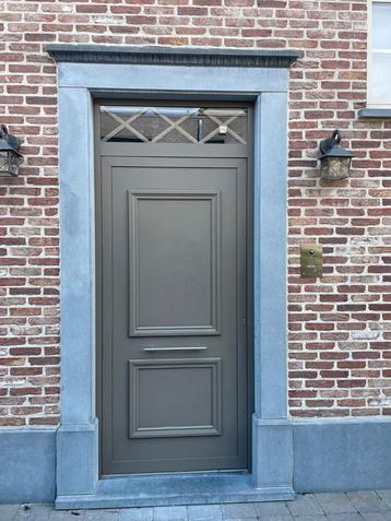 Aluminium deur  beschikbaar voor biedingen