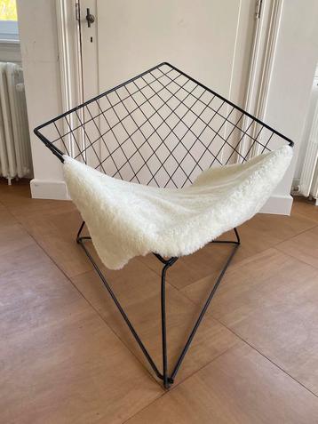 Ikea vintage diamond chair zoekt opknapper beschikbaar voor biedingen