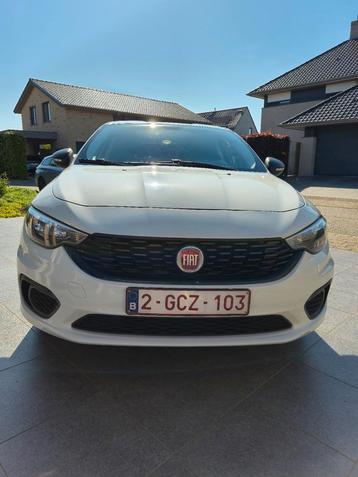 Fiat Tipo Hatchback Kombi 1.4 16V Lounge beschikbaar voor biedingen
