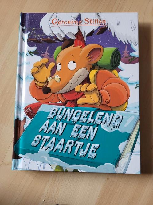 Geronimo Stilton - Bungelend aan een staartje, Boeken, Kinderboeken | Jeugd | onder 10 jaar, Zo goed als nieuw, Ophalen of Verzenden