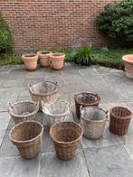 8 bloemen  (rieten) manden samen voor 70€., Tuin en Terras, Ophalen, Zo goed als nieuw